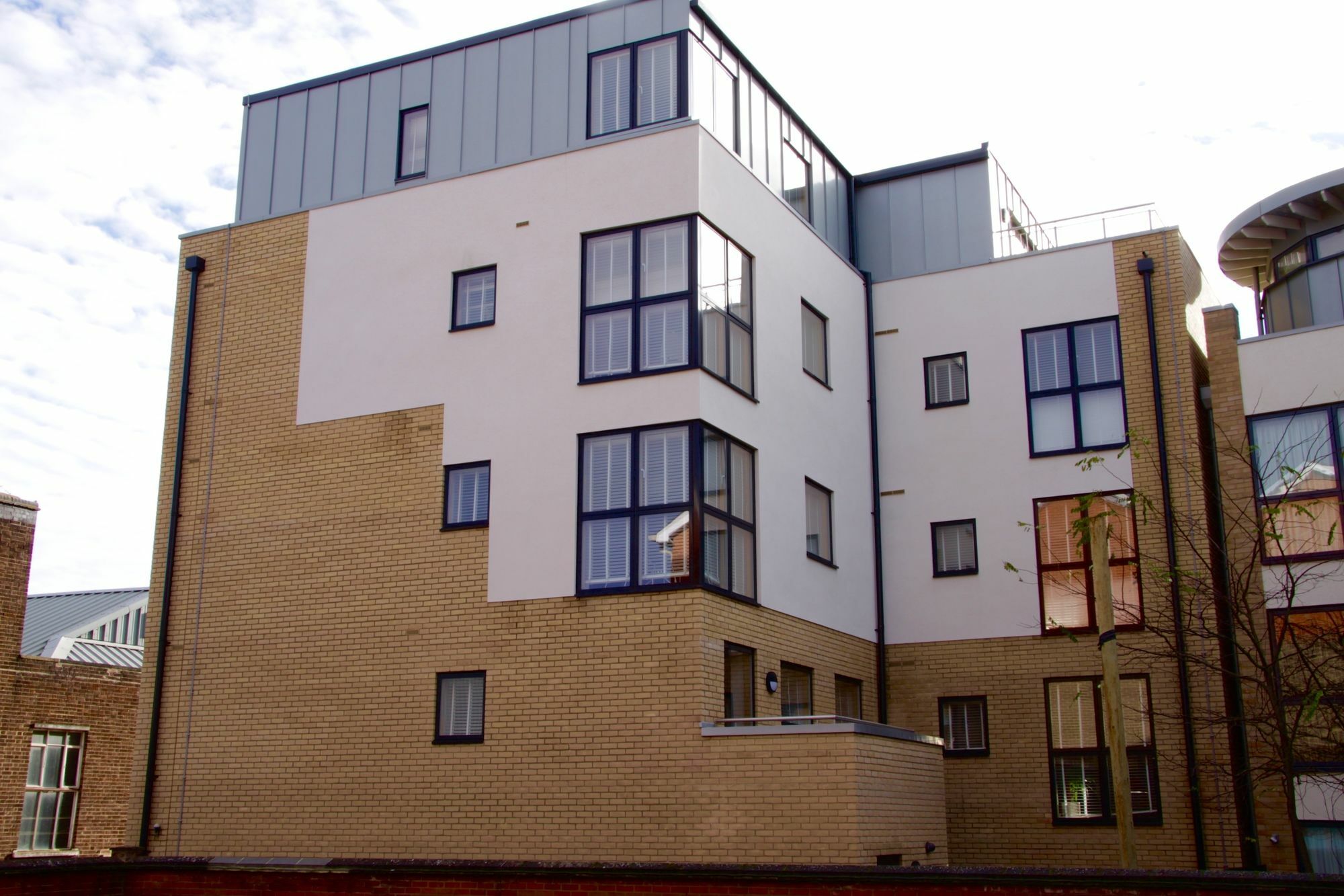 Lux Living - Florian House Cambridge